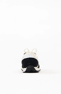 New Balance Black 471 Sneakers
