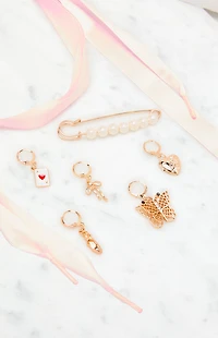 LA Hearts Pink Satin Charm Shoelaces