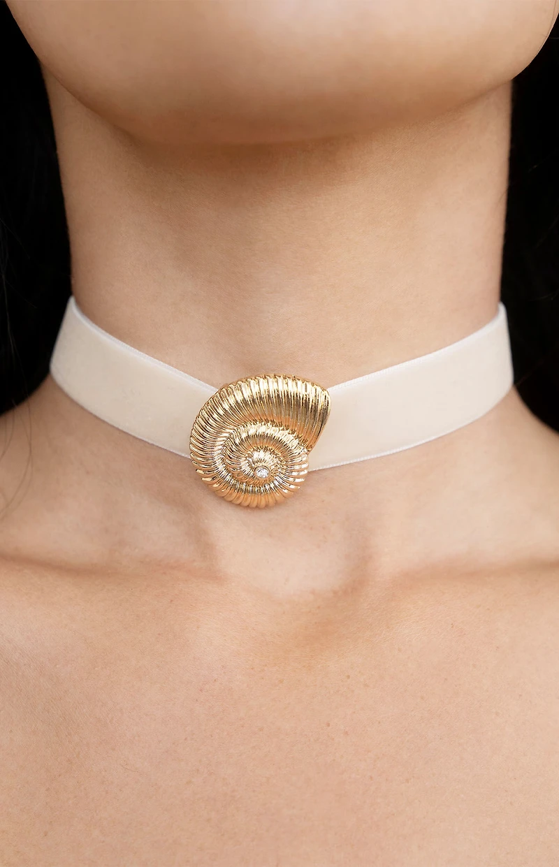 Ettika Nautilus Shell Velvet Choker
