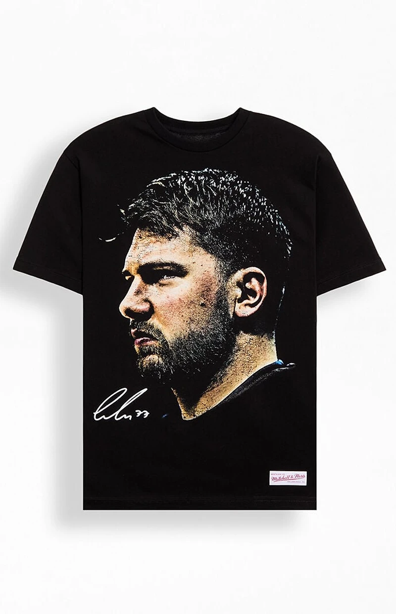 Mitchell & Ness Luka Doncic Big Head T-Shirt