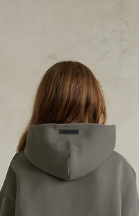 Fear of God ESSENTIALS Kids Moss '90s Fit Fleece Hoodie