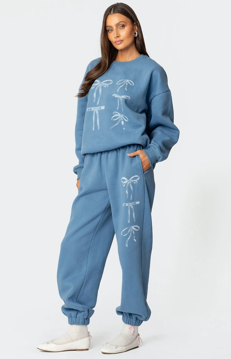 Edikted Bow Bliss Oversized Sweatshirt