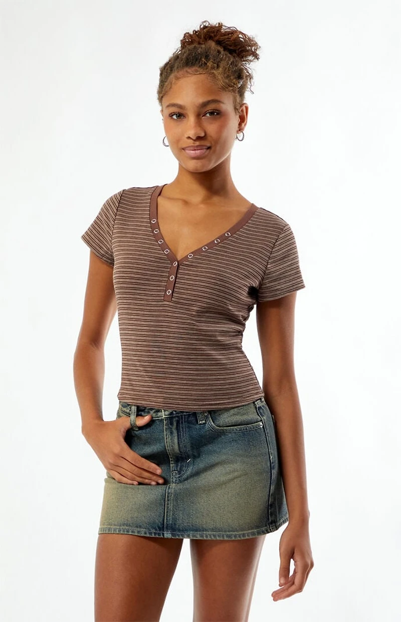 Your Favorite Poppy V-Neck Button T-Shirt