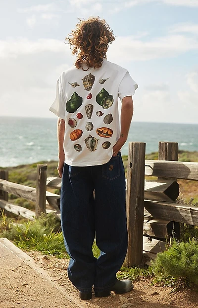The Met x Pacsun Shell Engraving T-Shirt