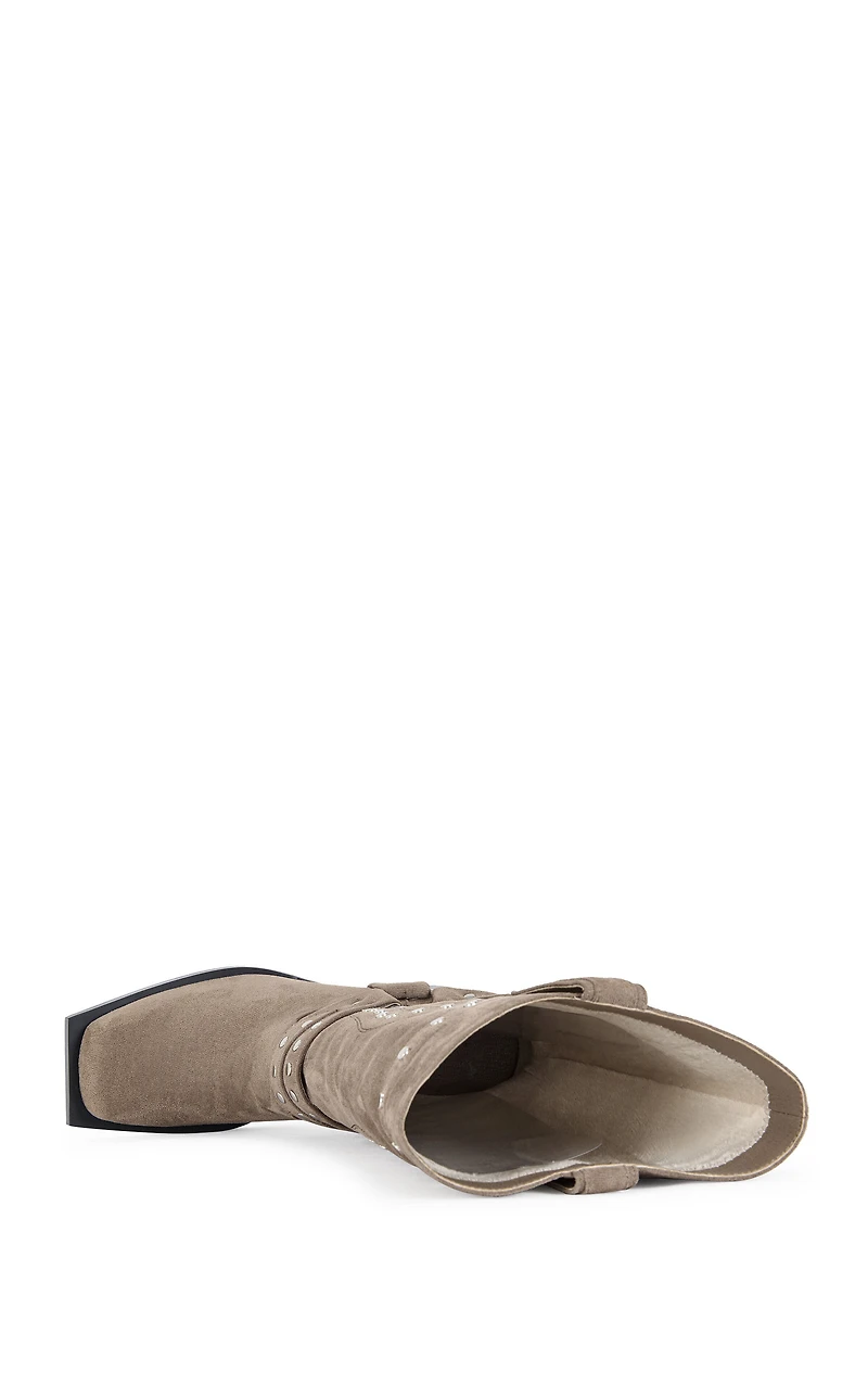 AZALEA WANG Women's Cirilla Brown Chunky Heel Boots