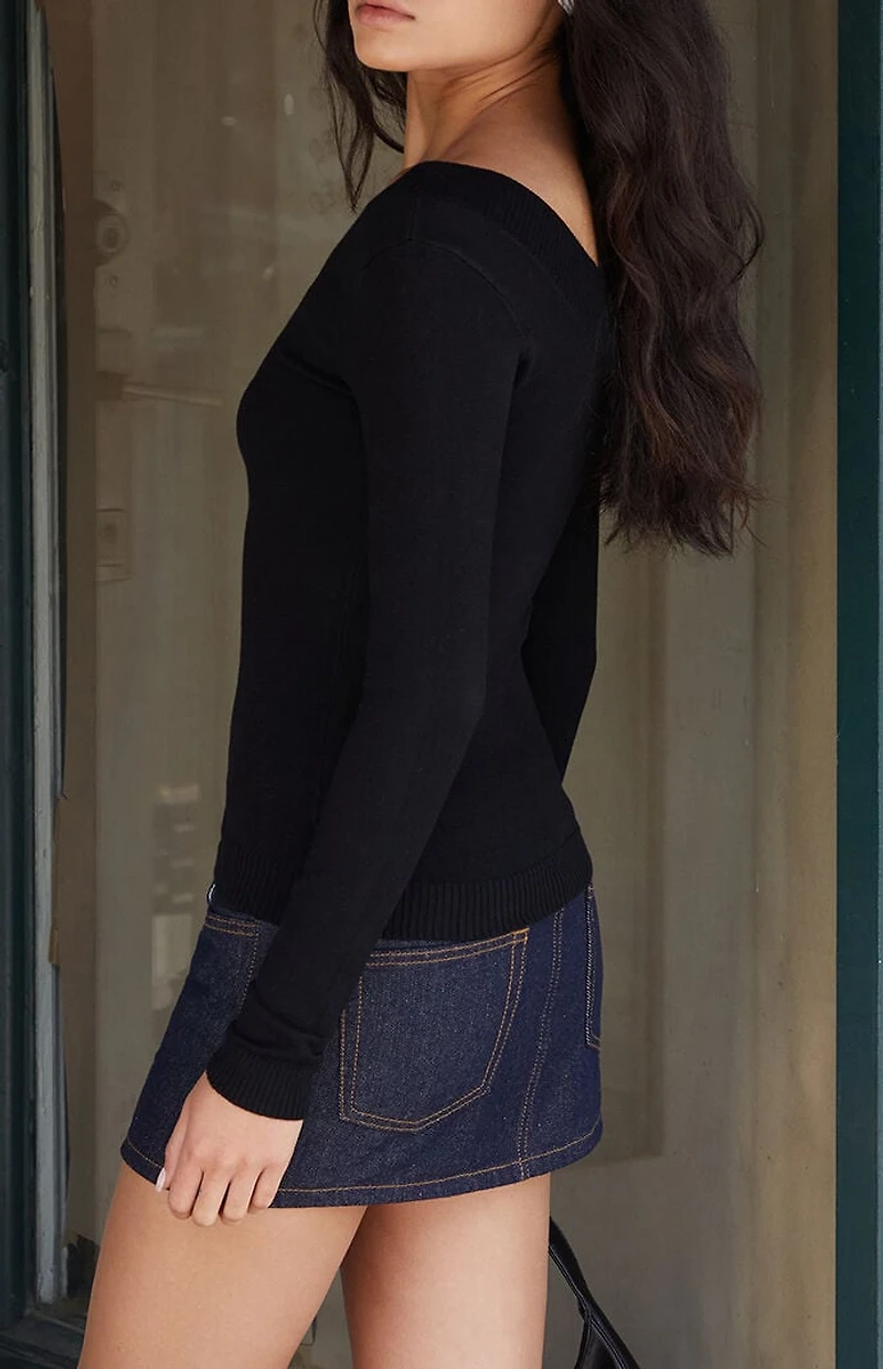 John Galt Black V-Neck Long Sleeve Sweater Top