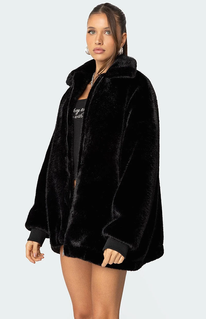 Edikted Taylor Oversized Faux Fur Jacket