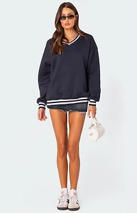 Edikted Caryn Oversized V Neck Sweatshirt