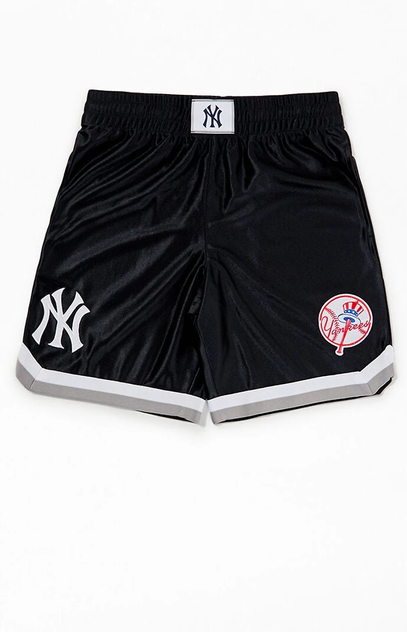 New Era Yankees Sport Class Basketball Shorts