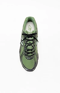 New Balance Green 740 Shoes