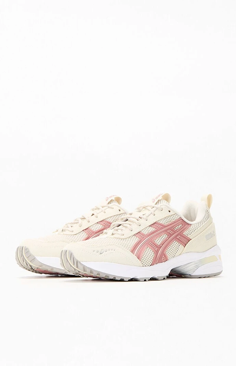 ASICS Women's GEL-1090v2 Sneakers