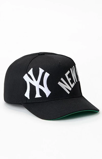 Mitchell & Ness MLB NY Yankees Busted Pro Snapback Hat