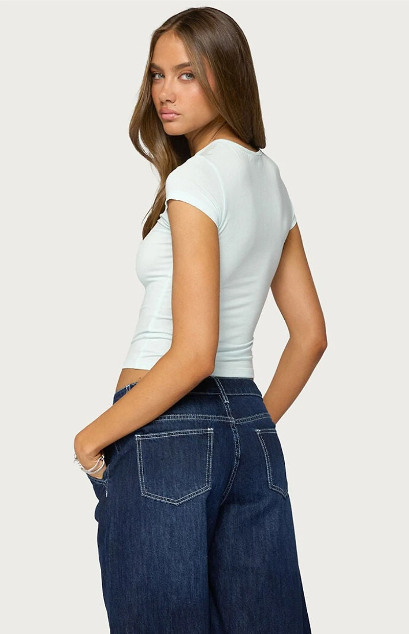 Edikted Posea Twist Keyhole Cutout T-Shirt