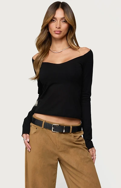 Edikted Nattie Off Shoulder V Neck Top