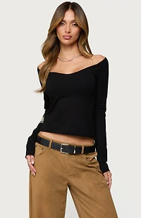 Edikted Nattie Off Shoulder V Neck Top