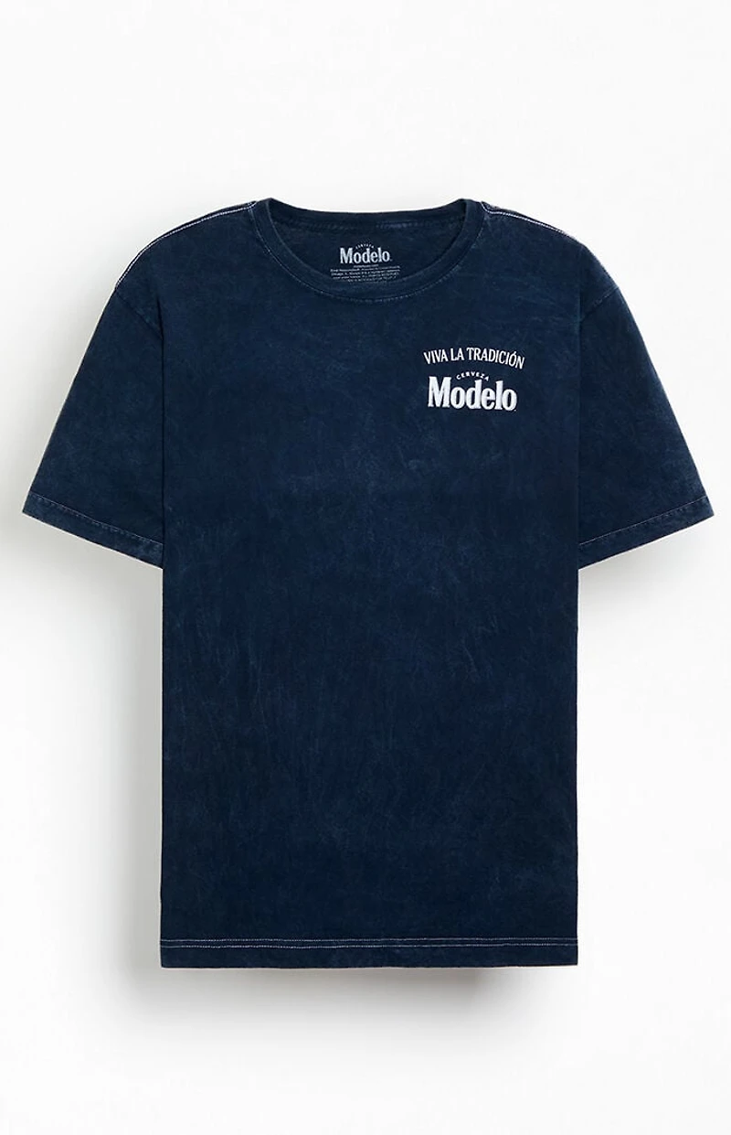 Modelo Cheers T-Shirt