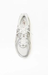 New Balance Cream 740 Sneakers