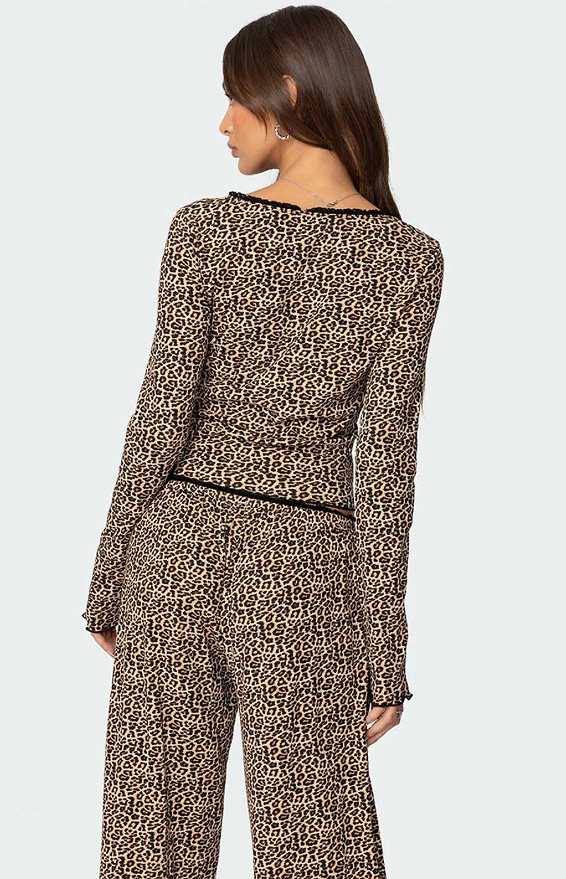 Edikted Lue Leopard Printed Ribbed V Neck Top