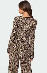Edikted Lue Leopard Printed Ribbed V Neck Top