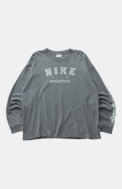 PS VINTAGE '2000s Nike Athletics T-Shirt