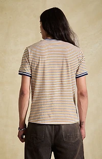 Modelo Classic Ringer T-Shirt