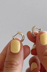 Ana Luisa Giulia Bold Huggie Hoop Earrings