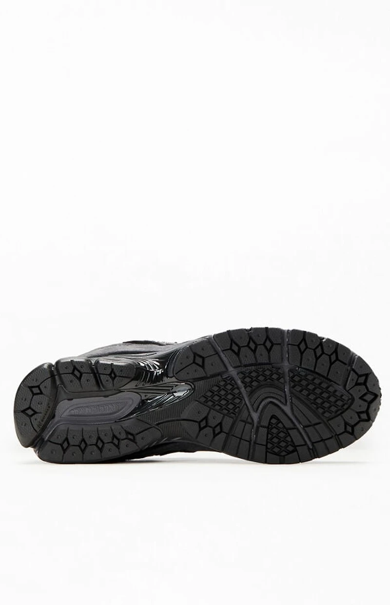 New Balance Black 2002R Shoes