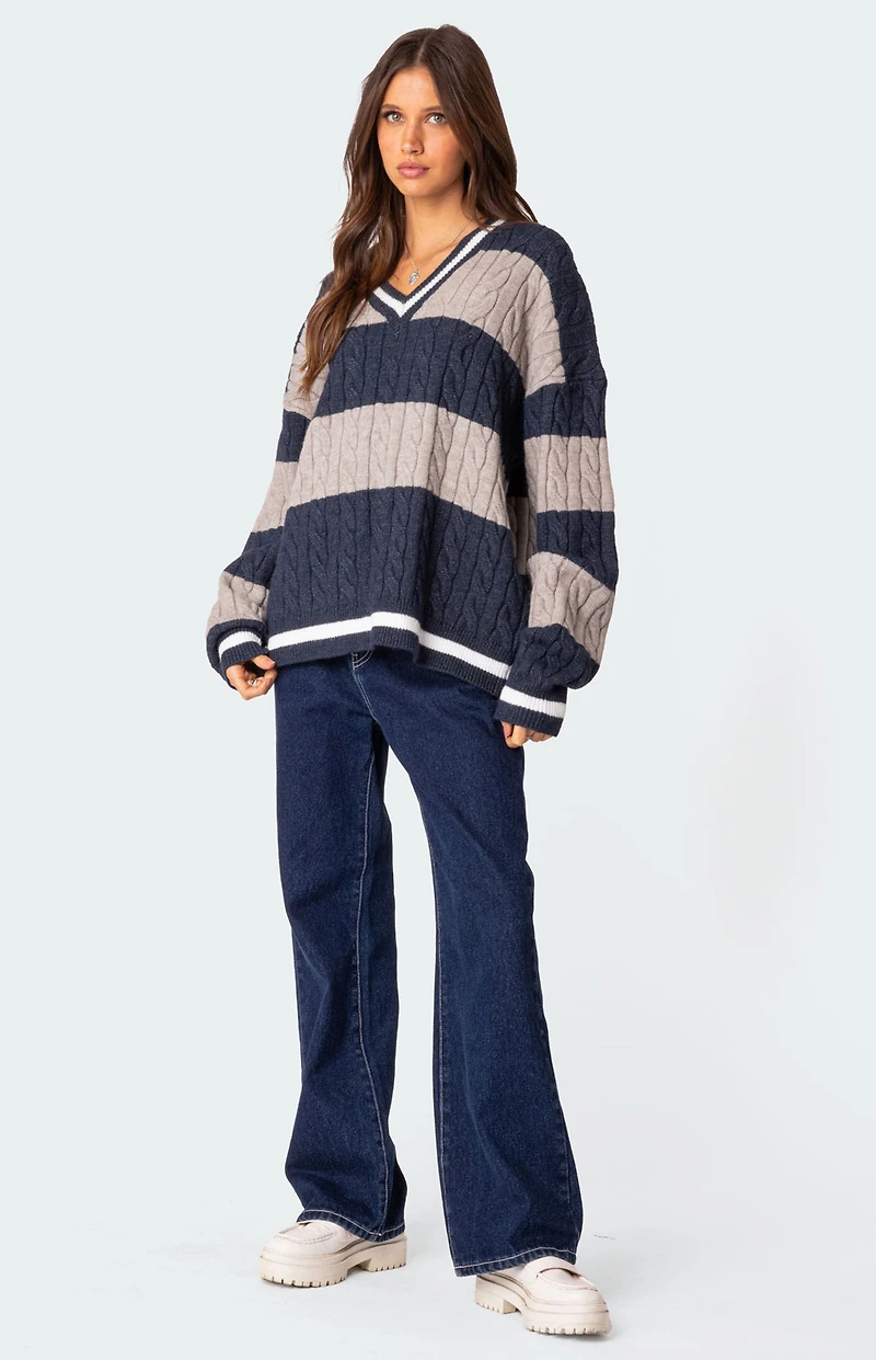 Edikted Romie V-Neck Cable Knit Sweater