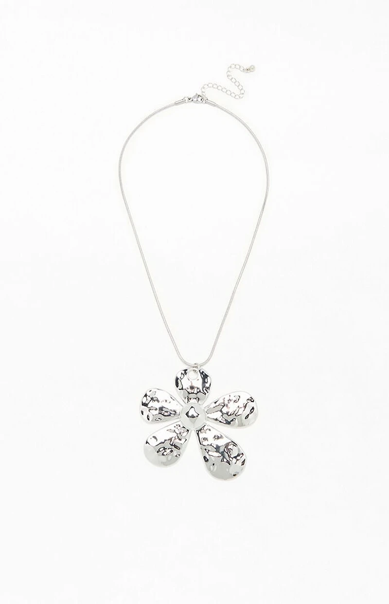 LA Hearts Mega Metal Flower Pendant Necklace