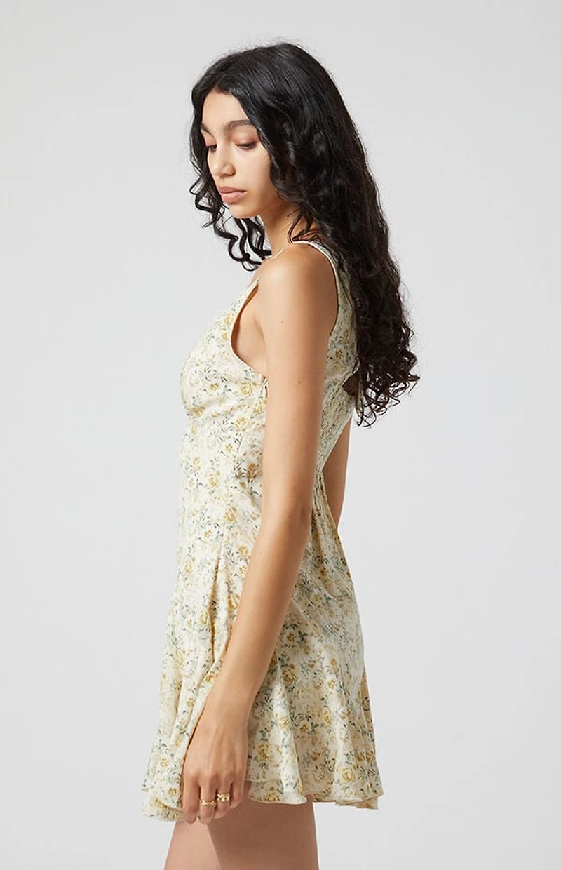 Beverly and Beck Ollie Lace Trim Floral Mini Dress