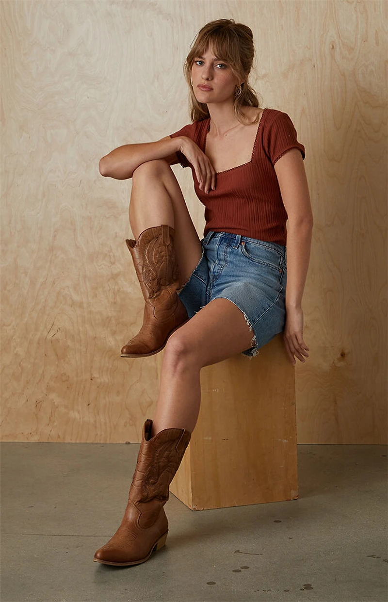 Your Favorite Dakota Square Neck Lace T-Shirt