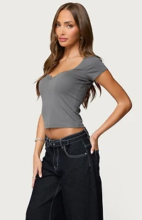 Edikted Ettalie Scoop Neck T-Shirt