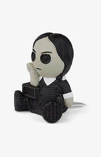 The Addams Family Wednesday Addams With Thing 097 Knit Series Vinyl Figure