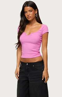 Edikted Jeanna Notch Scoop Neck T-Shirt