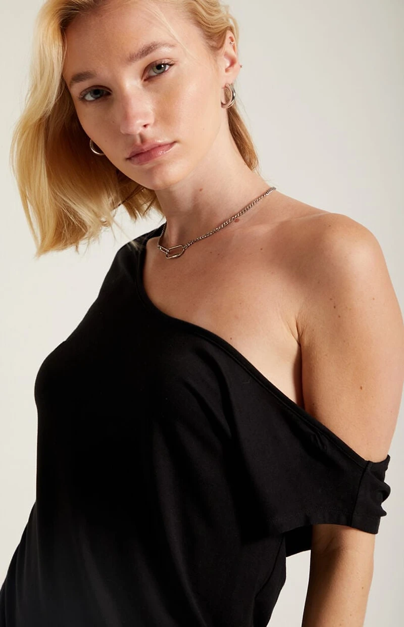 Third Charm Lexi Short Sleeve Off-The-Shoulder Mini Dress