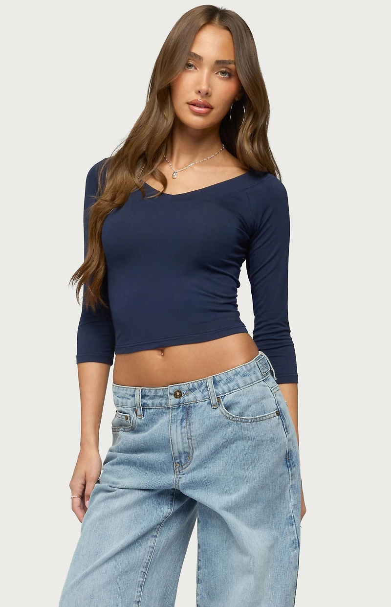 Edikted Cecilie Quarter Sleeve V Neck Top