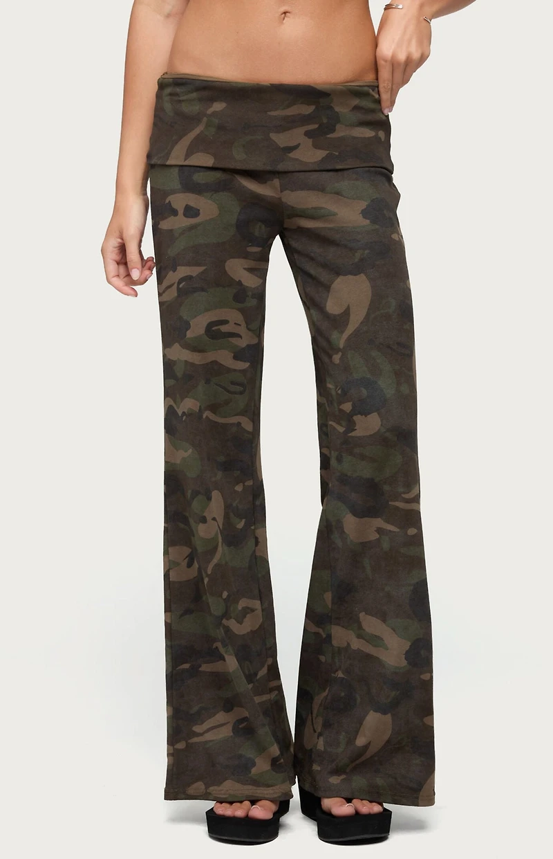 Edikted Lumielle Camo Wide Leg Foldover Pants