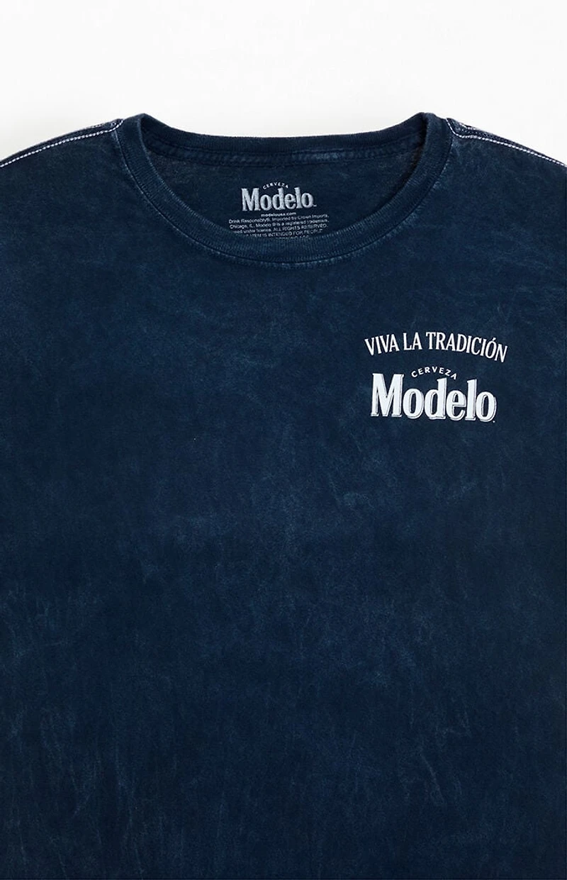 Modelo Cheers T-Shirt