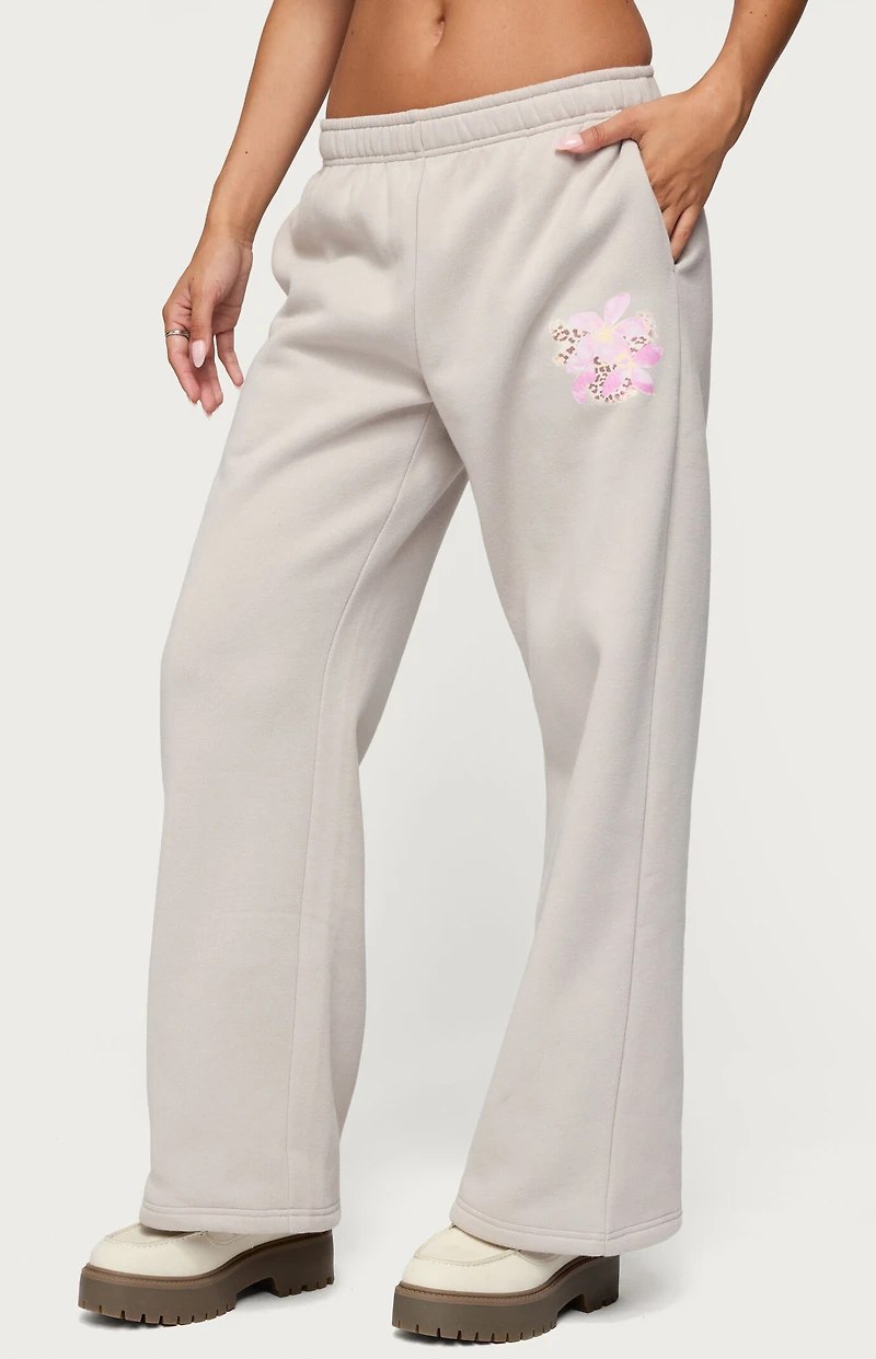 Edikted Wild Petal Sweatpants