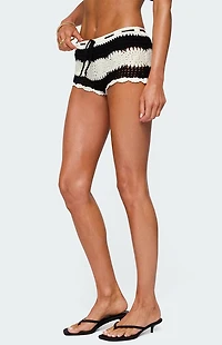 Edikted Tesia Contrast Crochet Shorts