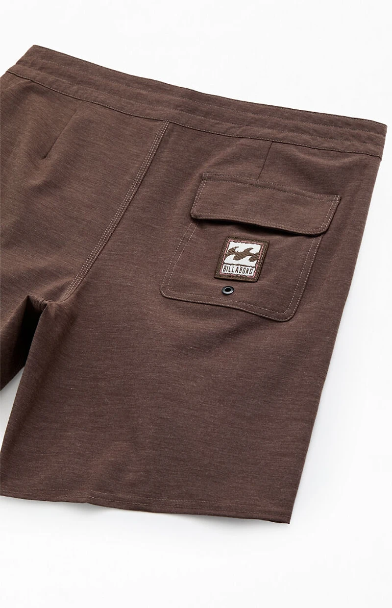 Billabong Every Other Day 7.5'' Brown Boardshorts