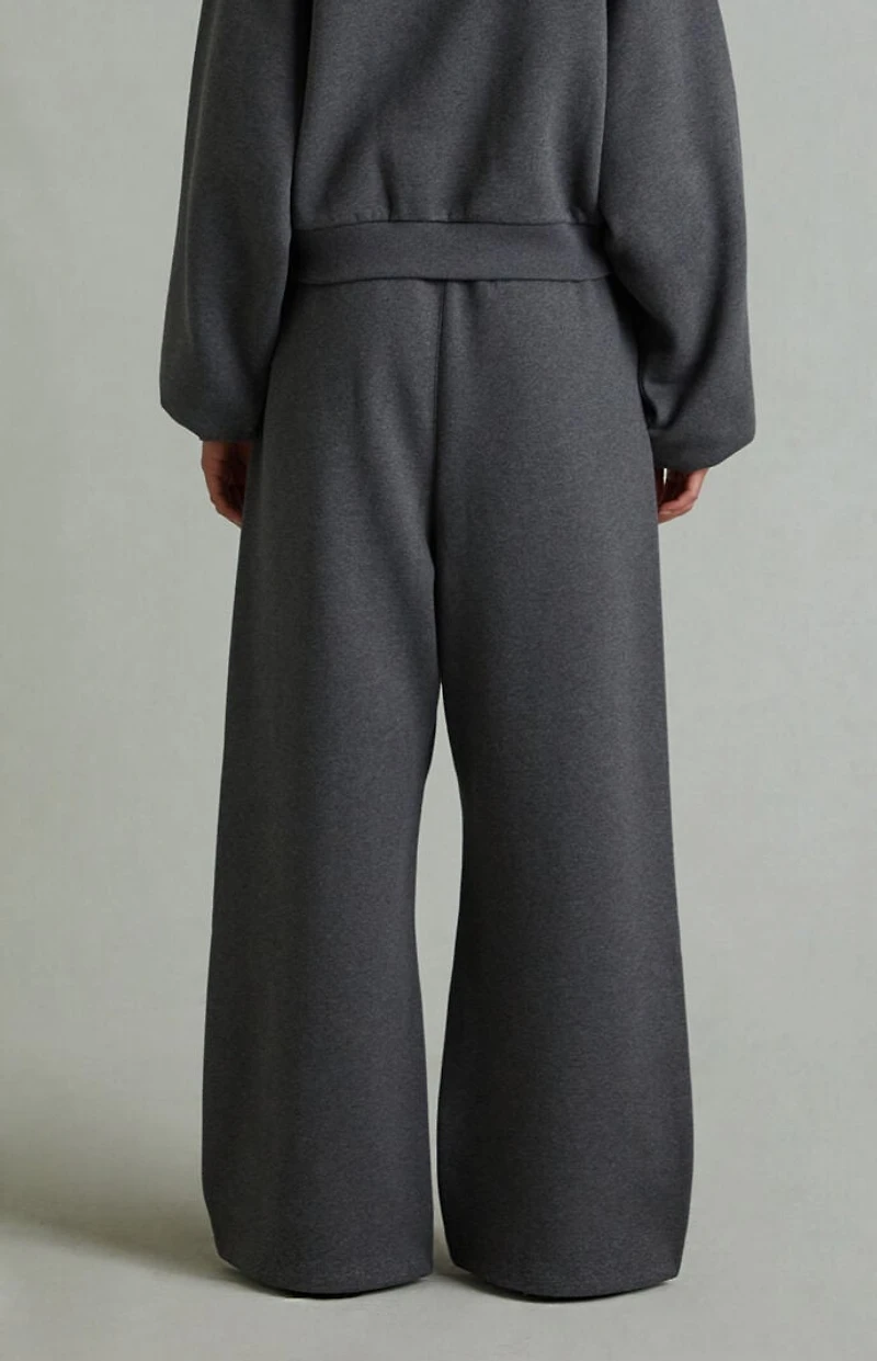 Fear of God ESSENTIALS Women's Charcoal Heather Lounge Fleece Baggy Sweatpants