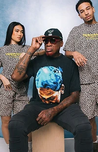 RODMAN BRAND Star Globe T-Shirt