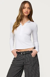 Edikted Jaelyn Ribbed Henley T-Shirt