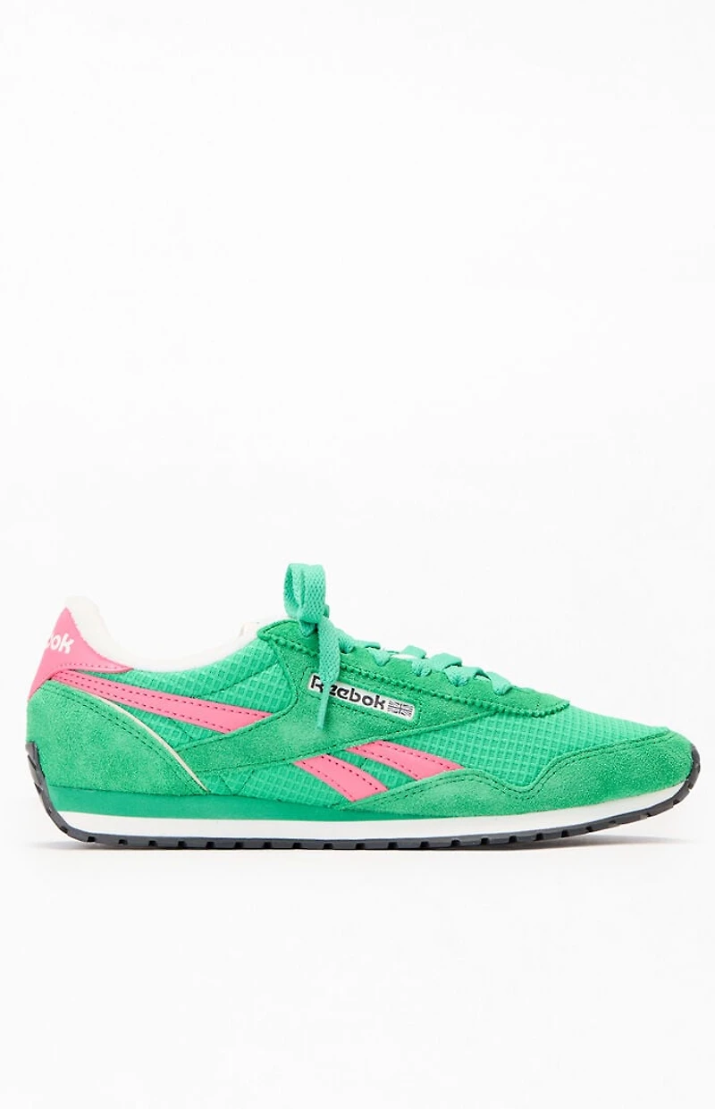 Reebok Women's Green Classic AZ Waffle Knit Sneakers