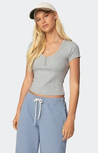 Edikted Katerina Henley T-Shirt