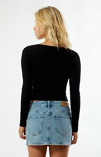 Your Favorite Naomi Scoop Button Long Sleeve Top