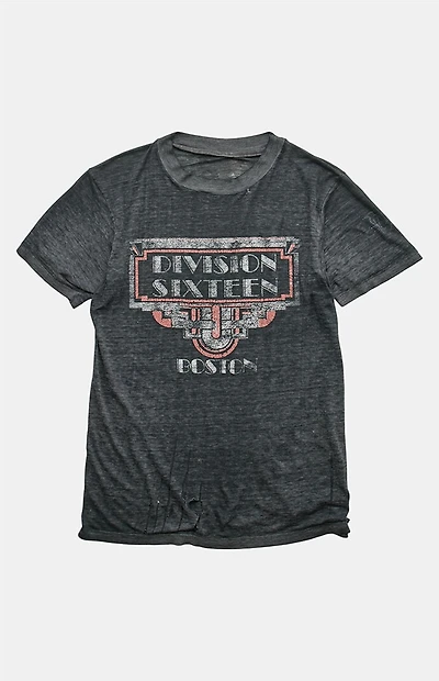 PS VINTAGE 80s Division Sixteen Boston Graphic T-Shirt