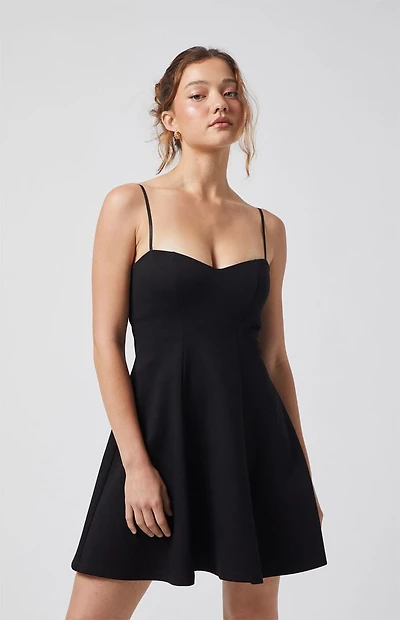 Beverly and Beck Scarlett Sweetheart Mini Dress