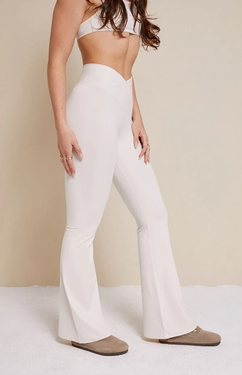 PAC 1980 WHISPER Active Ivory Crossover Flare Yoga Pants